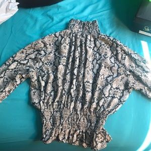 Snake pattern long sleeve blouse